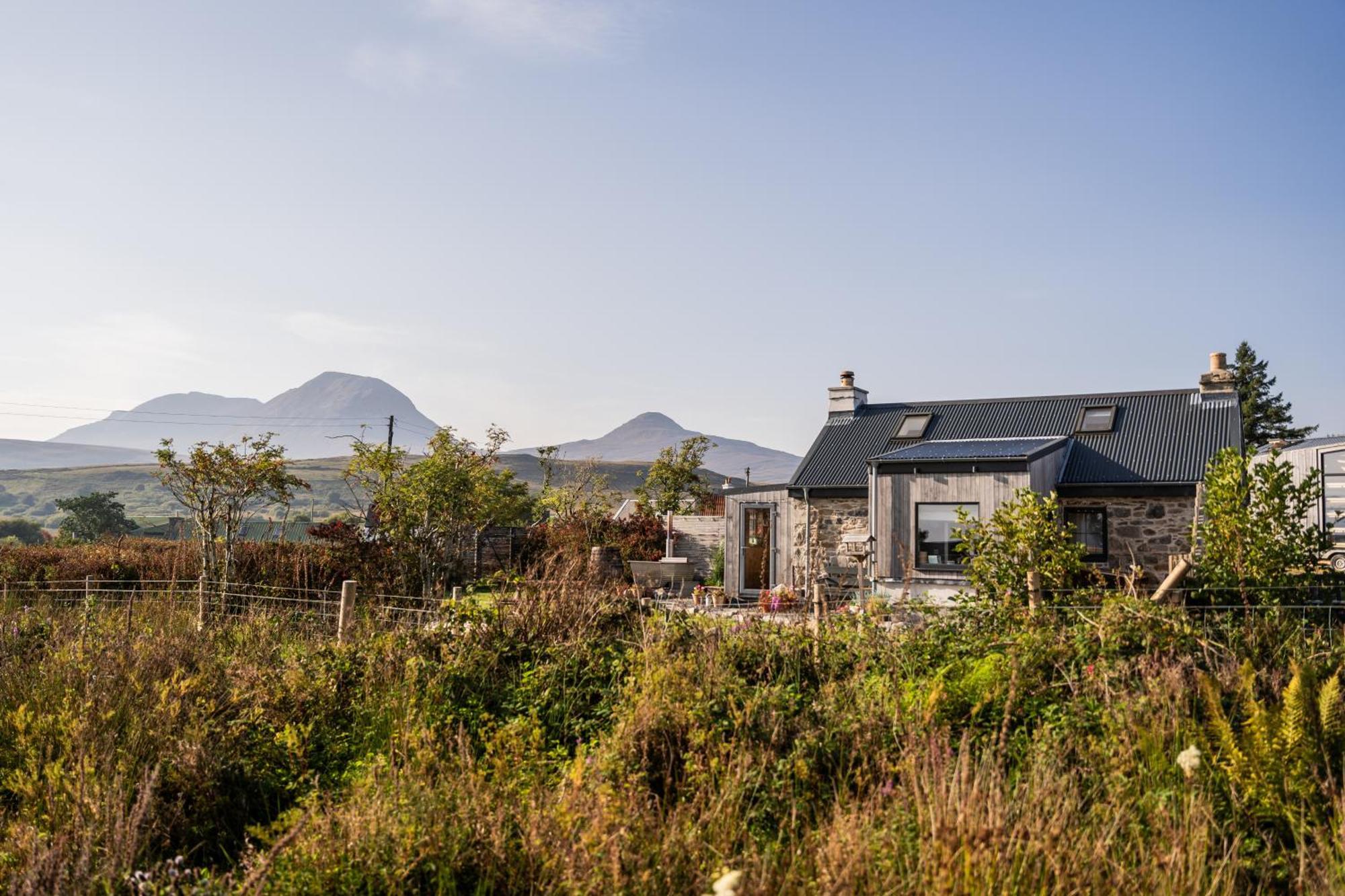 Jura, Mrs Leonard'S Cottage Craighouse Bagian luar foto